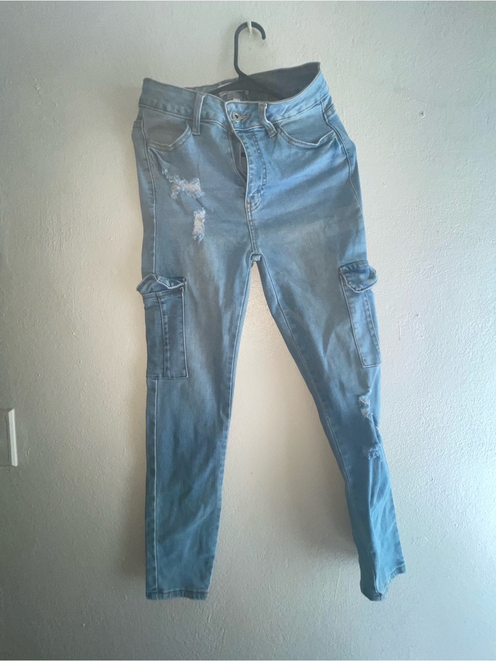 High-Rise Light Blue Distressed Cargo Skinny Jeans - Women